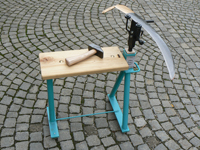 Dengelamboss mit Anschlaglehre und Dengelstock Dengelamboss mit Anschlaglehre und Dengelstock
